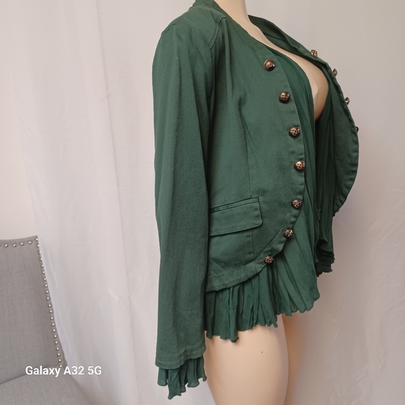 Christina New Green Jacket with Ruffled Hem and Structured Shoulders Size S - Picture 10 of 16